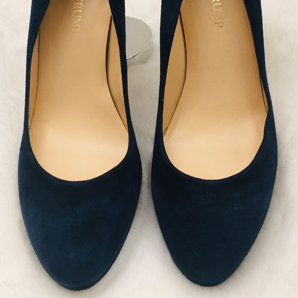 Ivanka Trump Dark Blue Leather Suede Pump Heels